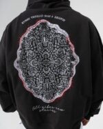 PATCH & NAKIŞLI SIYAH HOODIE - Görsel 2