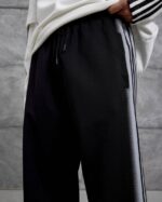 ŞERIT BASKILI SIYAH EŞOFMAN ALTI - Görsel 3