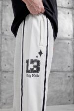 PARÇALI & BASKILI GRI EŞOFMAN ALTI - Görsel 4