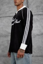 YAKALI BASKILI SIYAH UZUN KOLLU TIŞÖRT