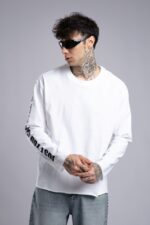 BASKILI BEYAZ UZUN KOLLU TIŞÖRT