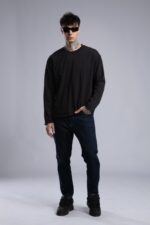 BASKILI SIYAH UZUN KOLLU TIŞÖRT - Görsel 2