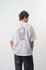 TEARDROP NAKIŞLI BEYAZ TIŞÖRT - Görsel 3