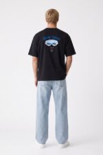 ALPINE ESCAPE NAKIŞLI SIYAH TSHIRT - Görsel 3