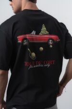 KIRMIZI ARABA BASKI SIYAH TSHIRT - Görsel 3